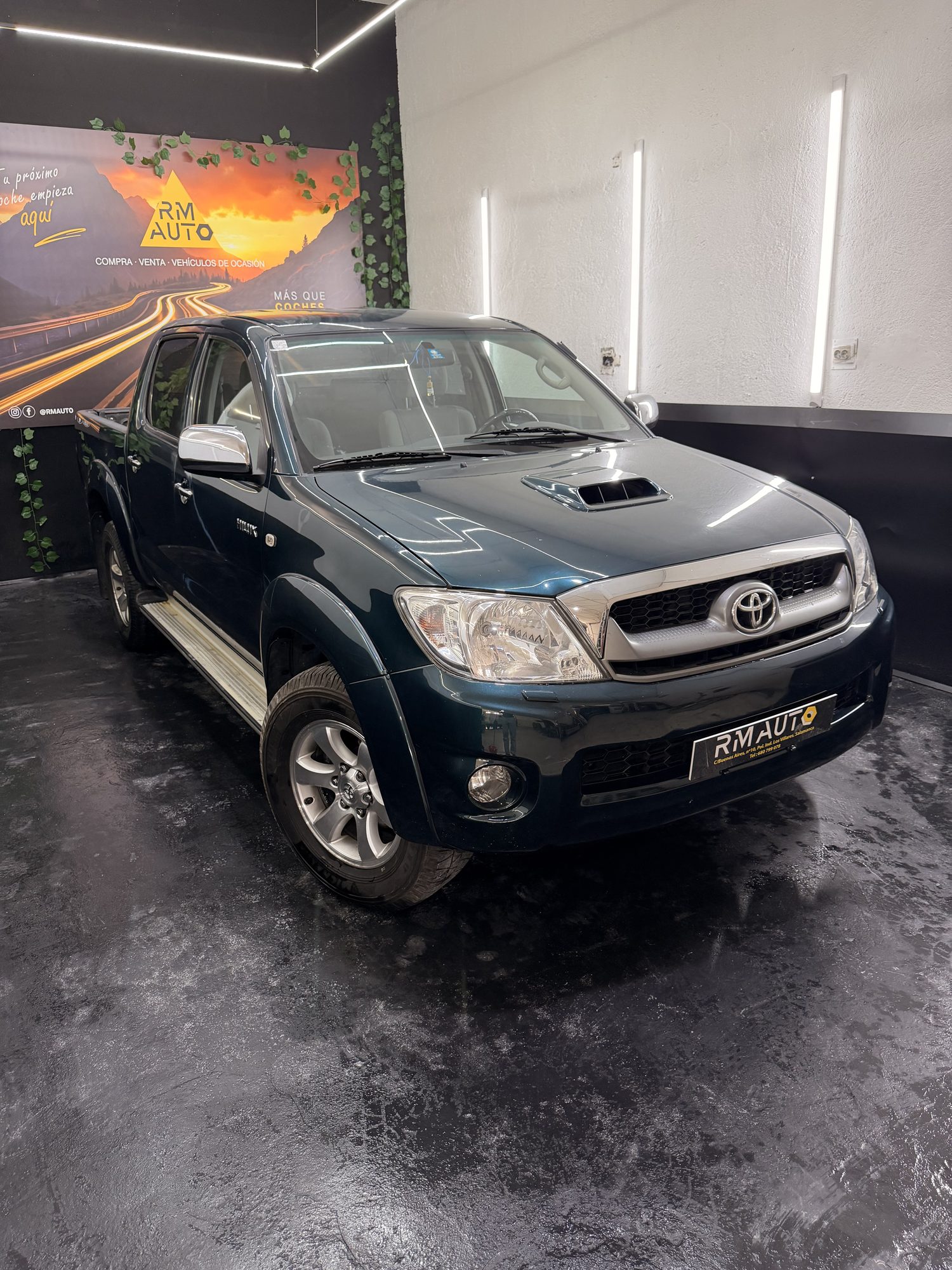 TOYOTA  HILUX 3.0 2010